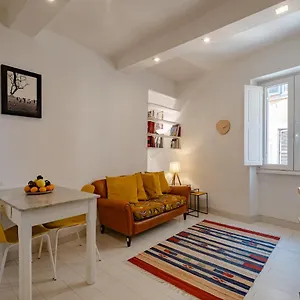Monti Boutique - Live It Local! Apartment